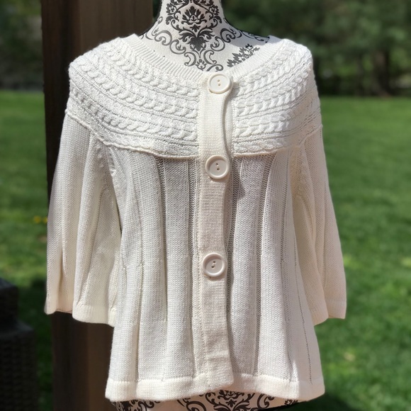 RQT White Cape Cardigan in XL - Picture 5 of 7